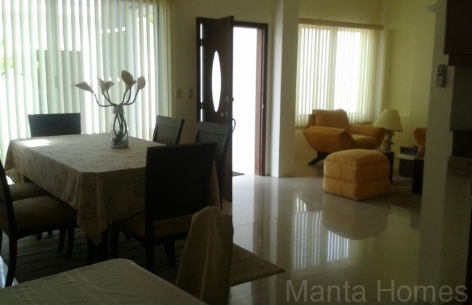 For rent apartment in Manta 2000