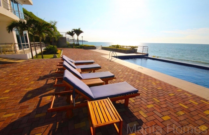 For rent excellent two-bedroom apartment 