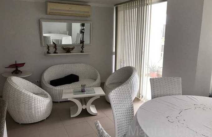 Apartment with two bedrooms unfurnished in Nautilus